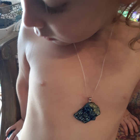 New Titanium Druzy Pendant. - Picture 6 of 8